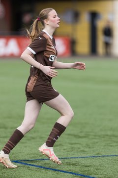 Bild 169 - wBJ FC St. Pauli - Walddoerfer SV : Ergebnis: 3:4